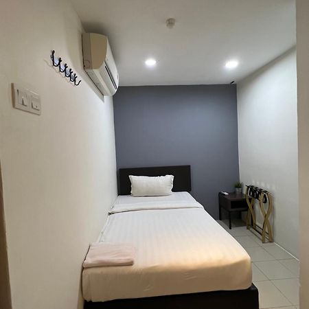 Miju Hotel Kota Damasara Near Strand Mall Petaling Jaya Exterior foto