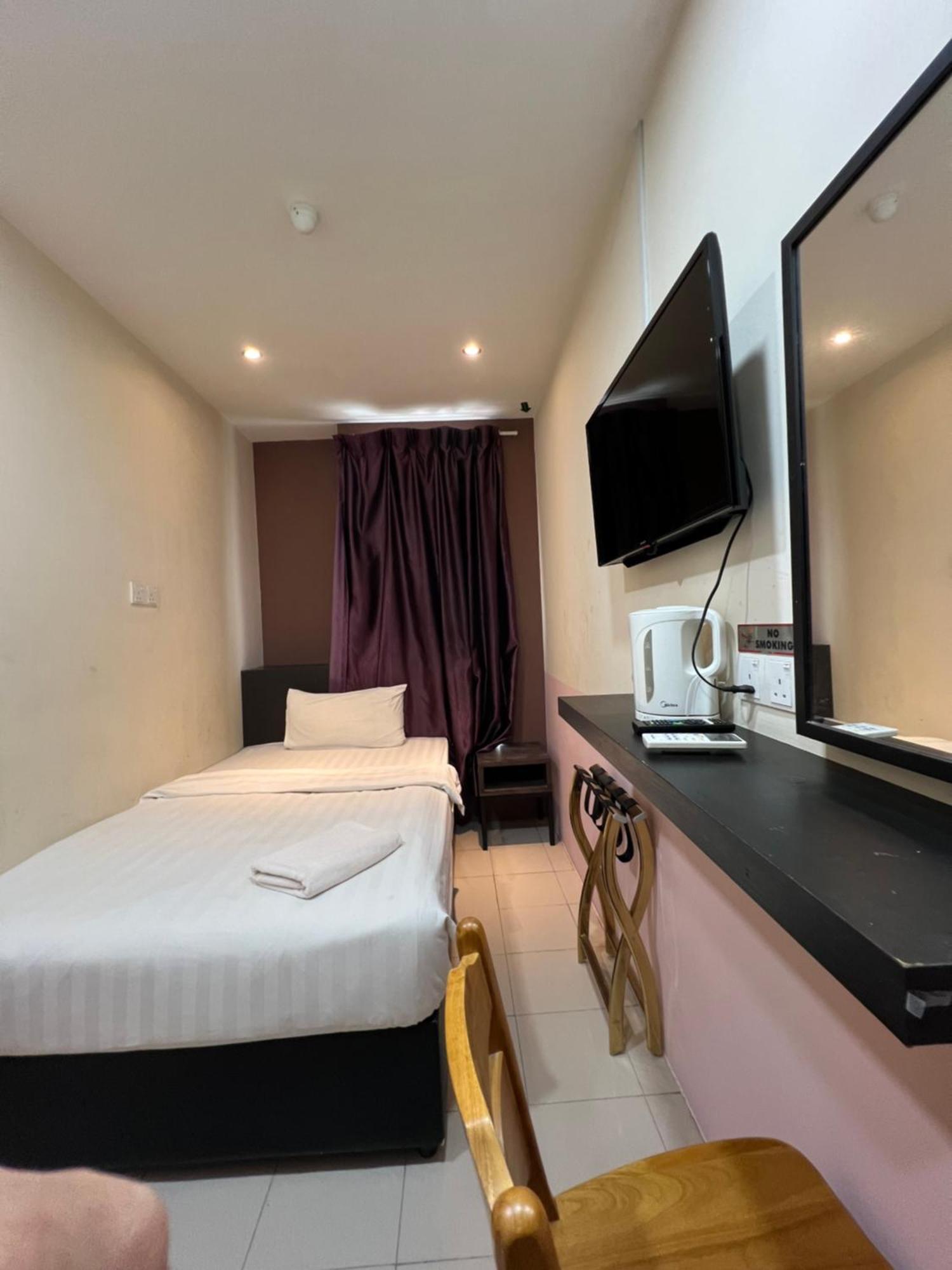 Miju Hotel Kota Damasara Near Strand Mall Petaling Jaya Exterior foto